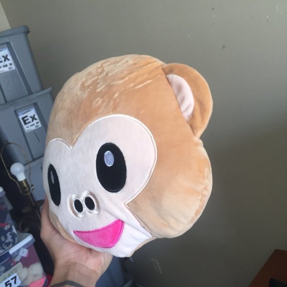 Throwboy Monkey - Picture 5 of 8